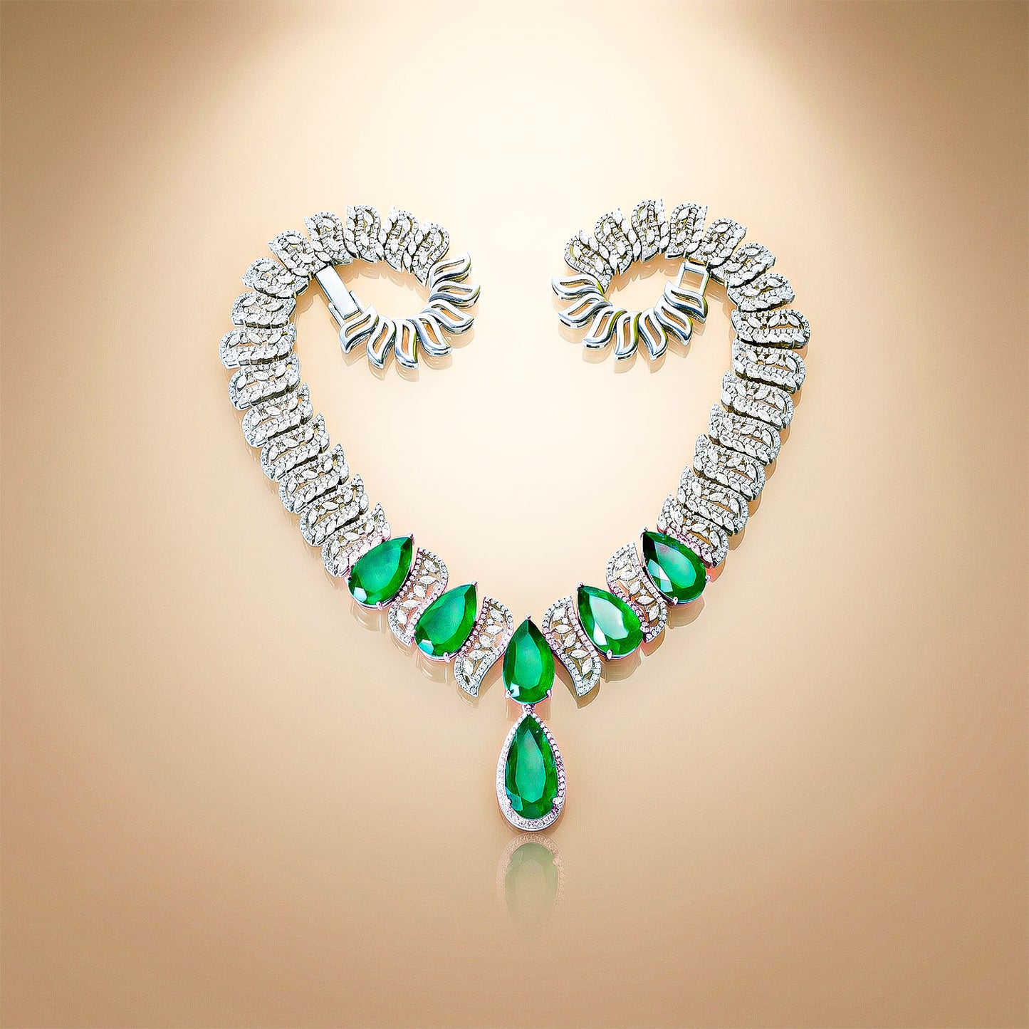 Pear-Cut Green Stone Necklace Set
