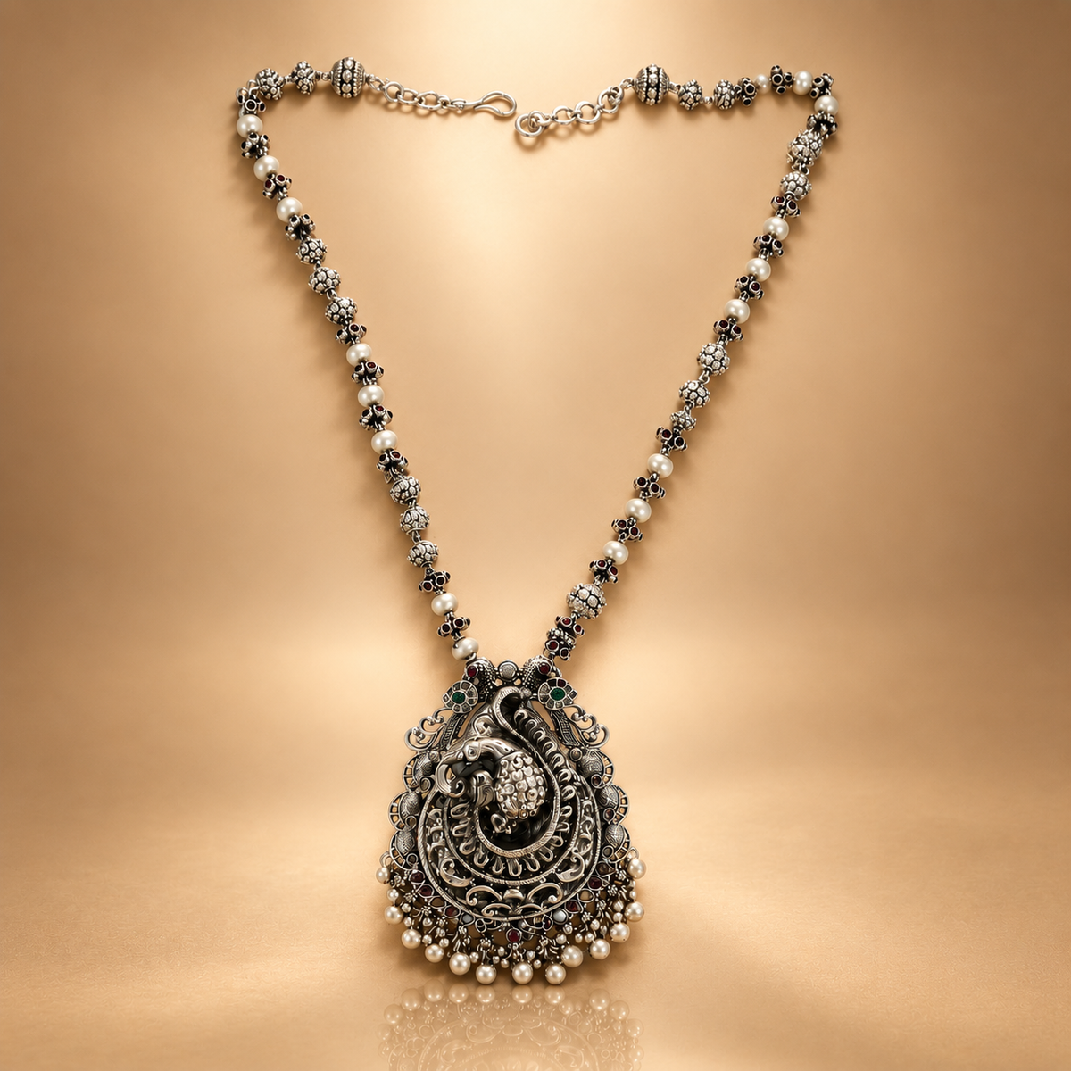 Oxidized Silver Pendant with Pearl Moissanite Quartz Chain
