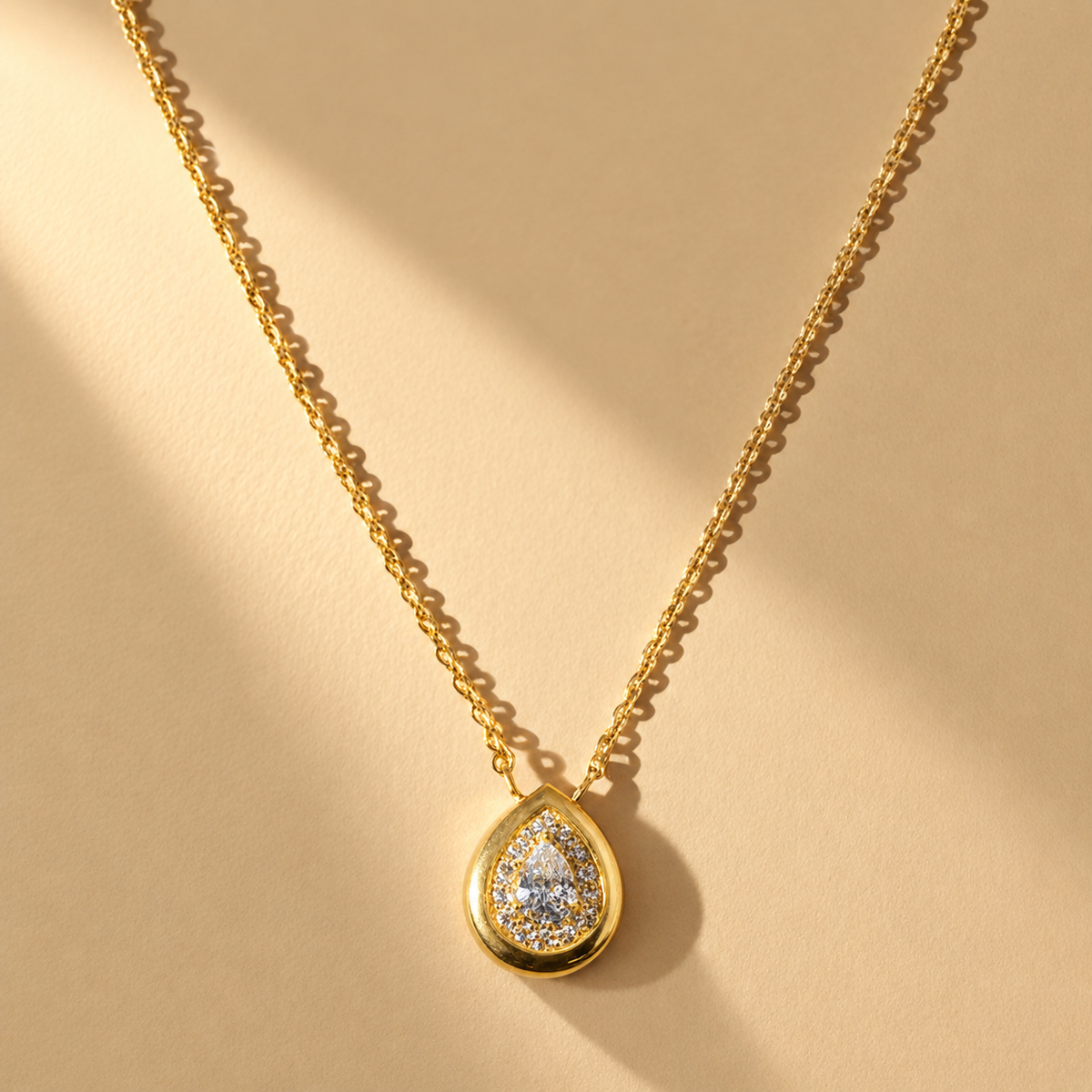 18 Inch 925 Sterling Silver Quartz & Moissanite with Teardrop Statement Chain Pendant