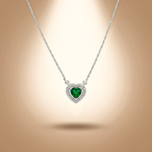 92.5 Silver Emerald Heart Pendant Necklace