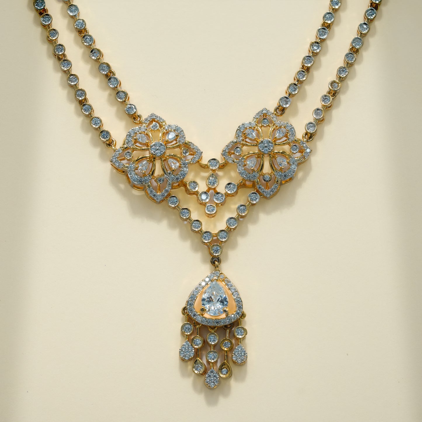 92.5 Sterling Silver Floral Necklace Set with Dual Motifs and Drop Pendant