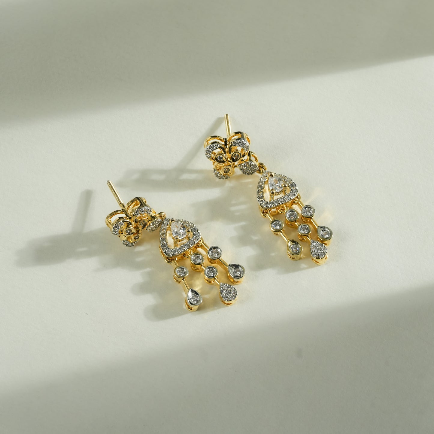 92.5 Sterling Silver Floral Necklace Set with Dual Motifs and Drop Pendant