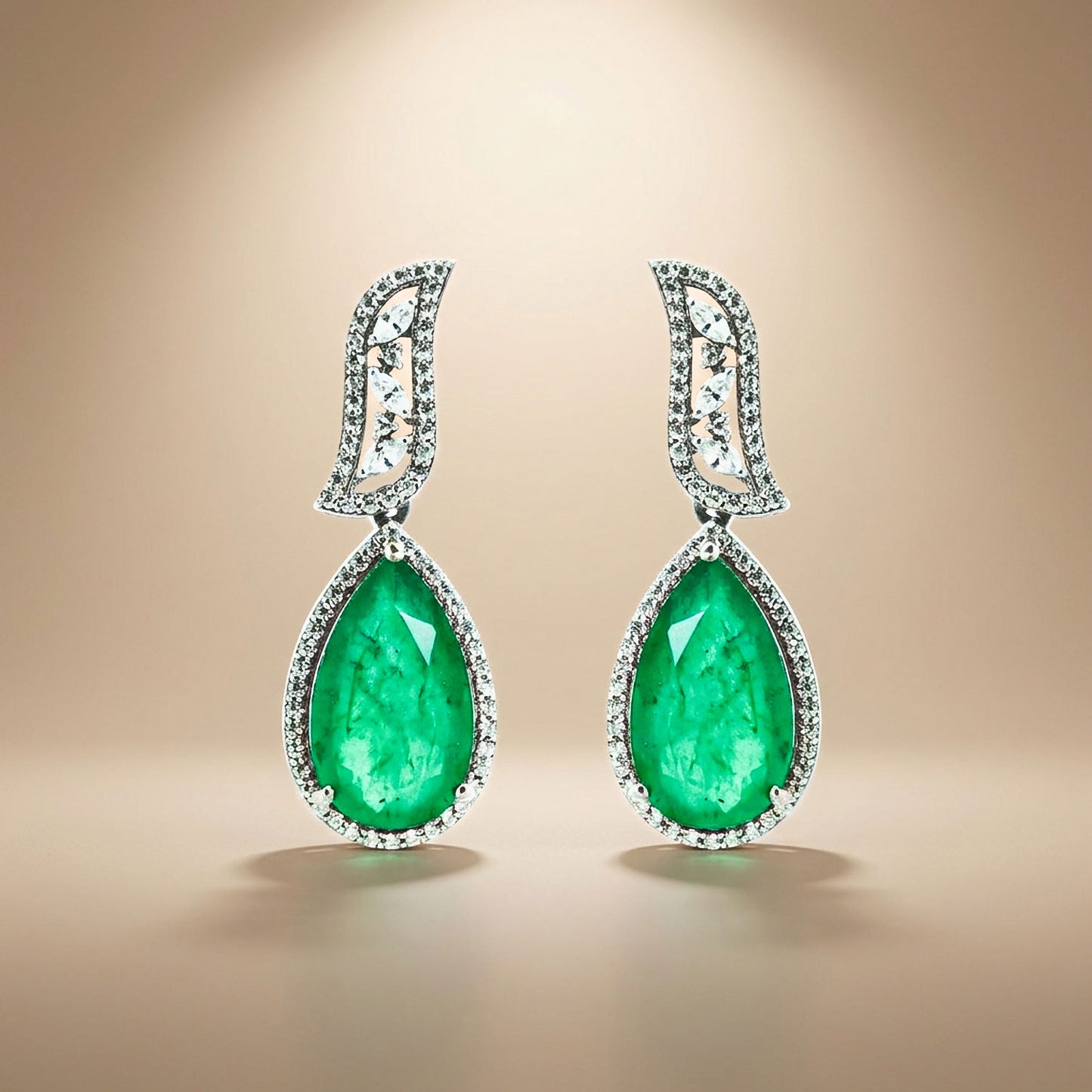 Pear-Cut Green Stone Necklace Set