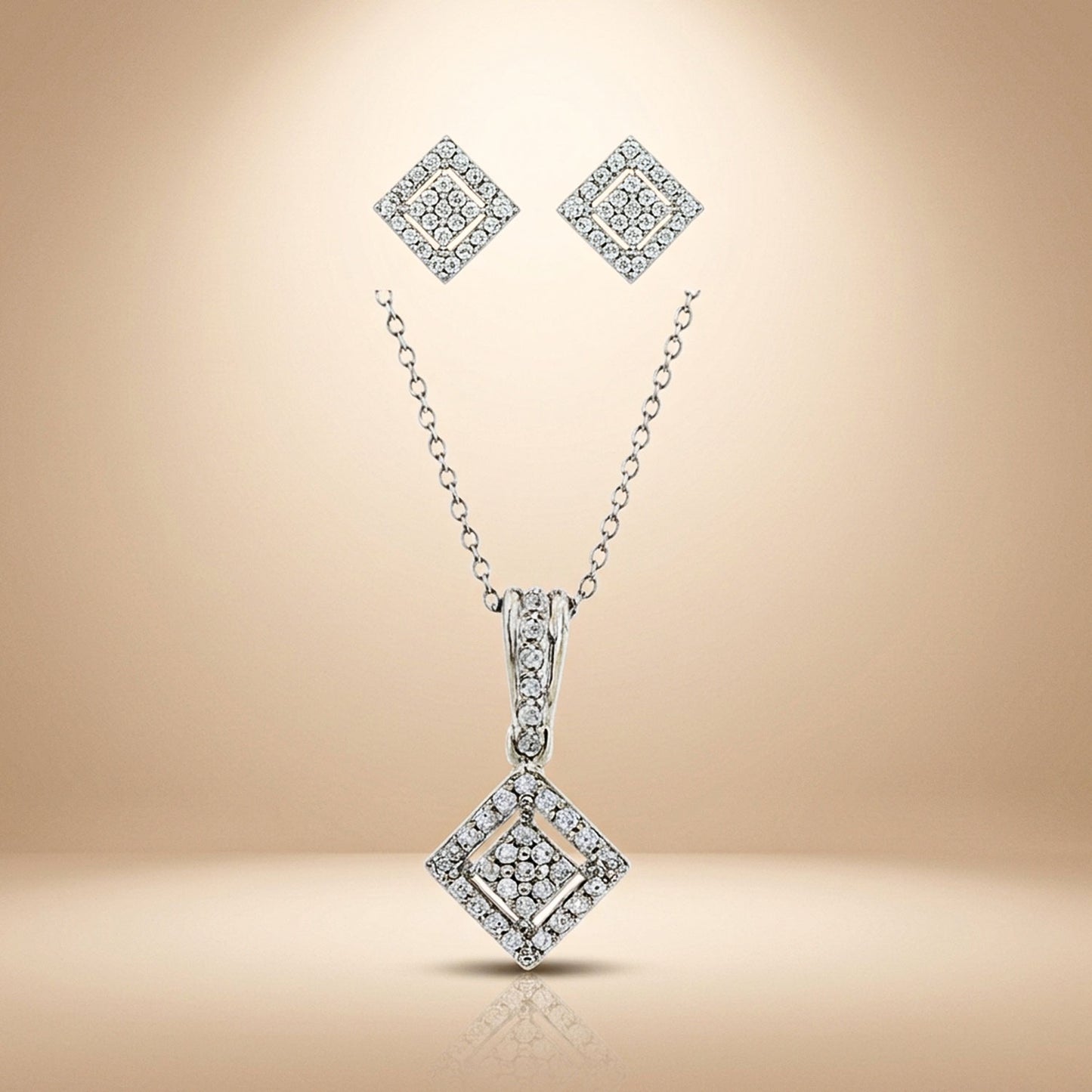 Lustre Shine Silver Pendant Set