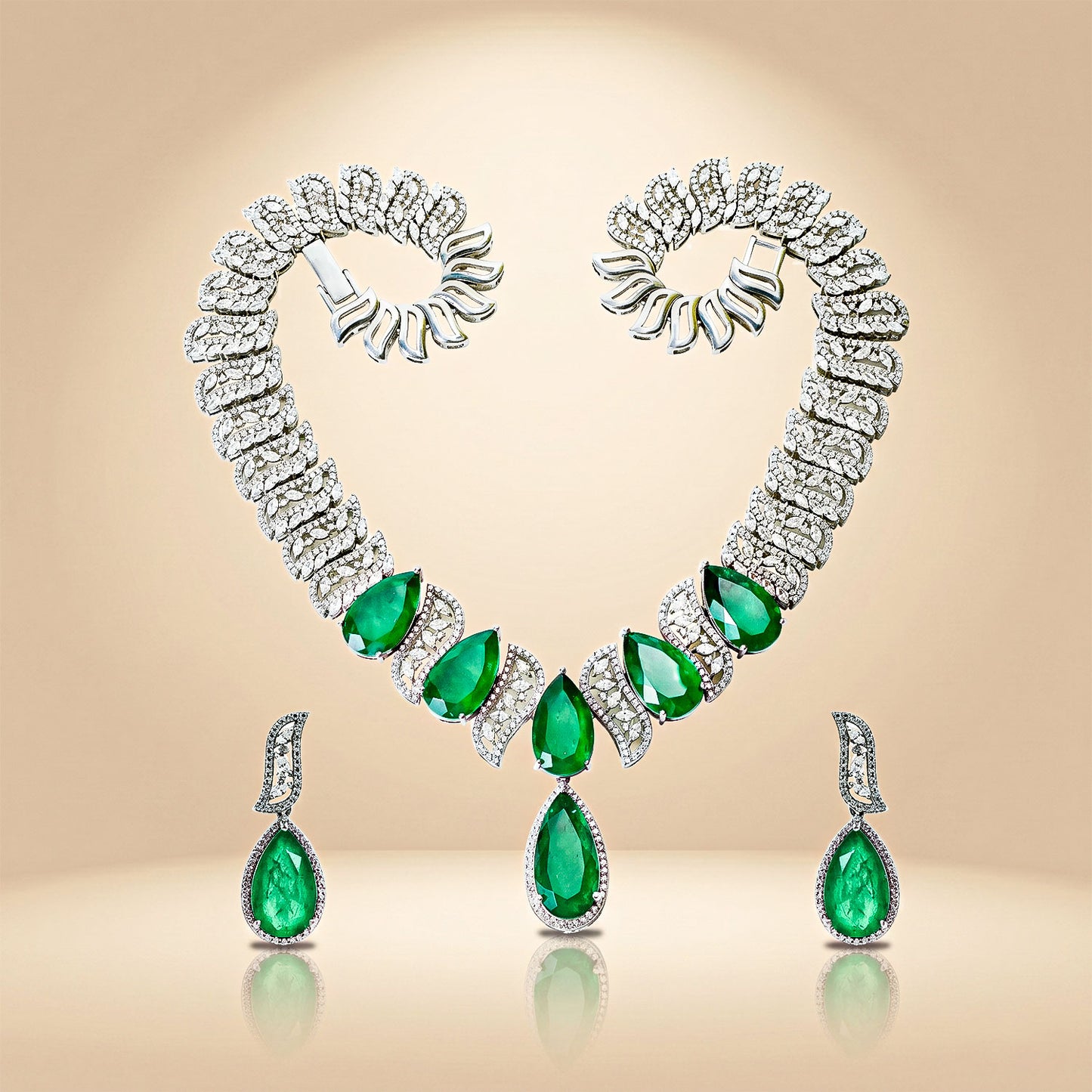 Pear-Cut Green Stone Necklace Set