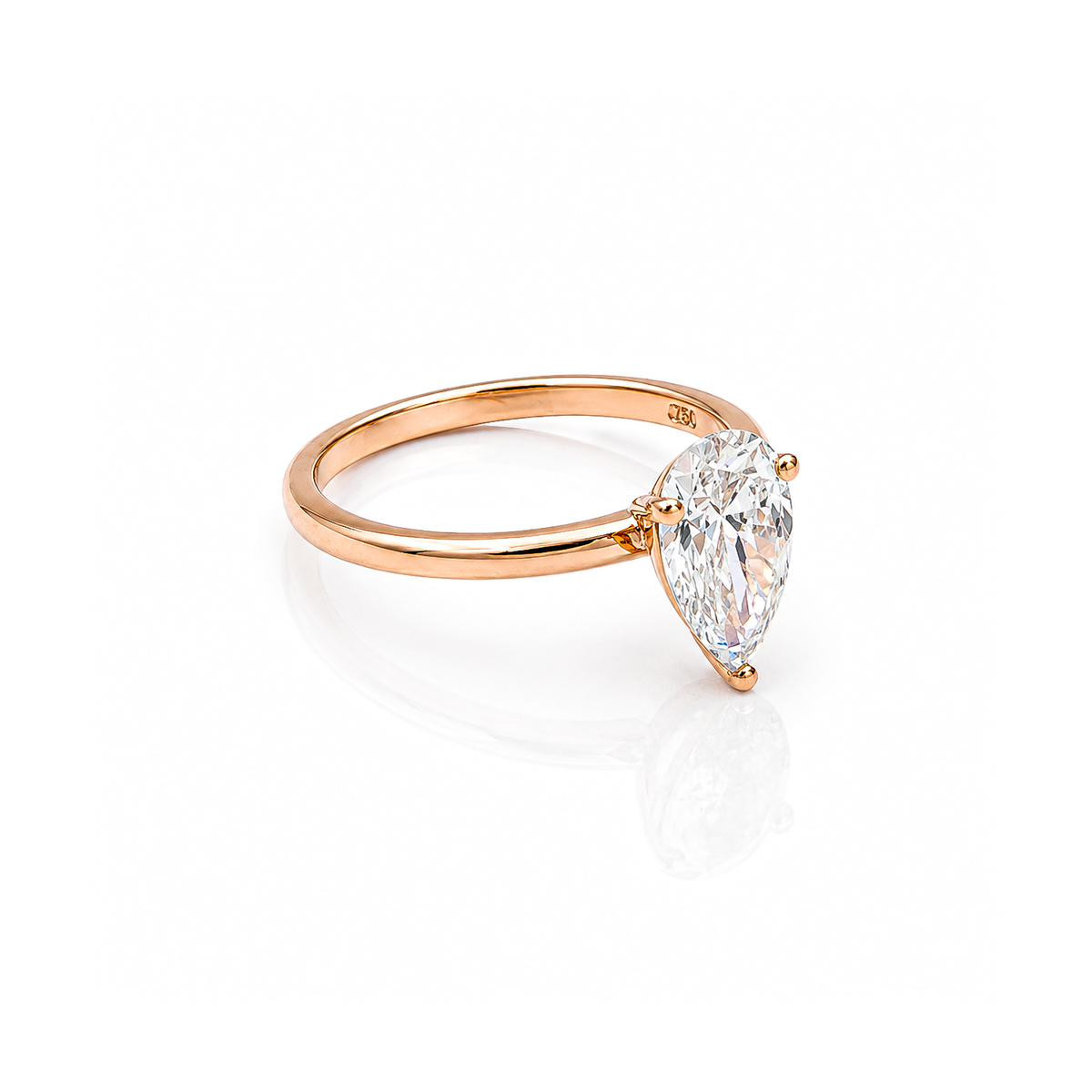 1.54ct Pear-Cut Lab-Grown Diamond Engagements Ring