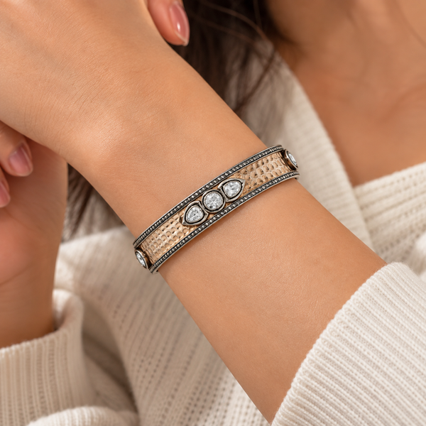 1.80 Ct Natural Diamond with Silver & Copper Hand Cuff