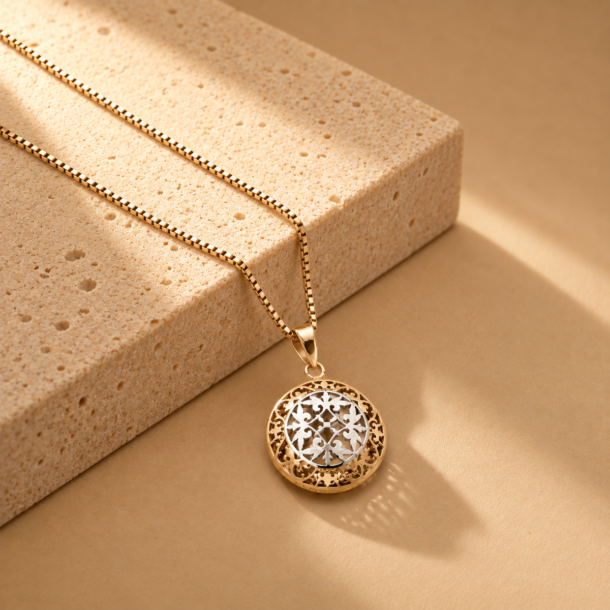 Rose Gold 925 Silver Filigree Round Pendant With Chain