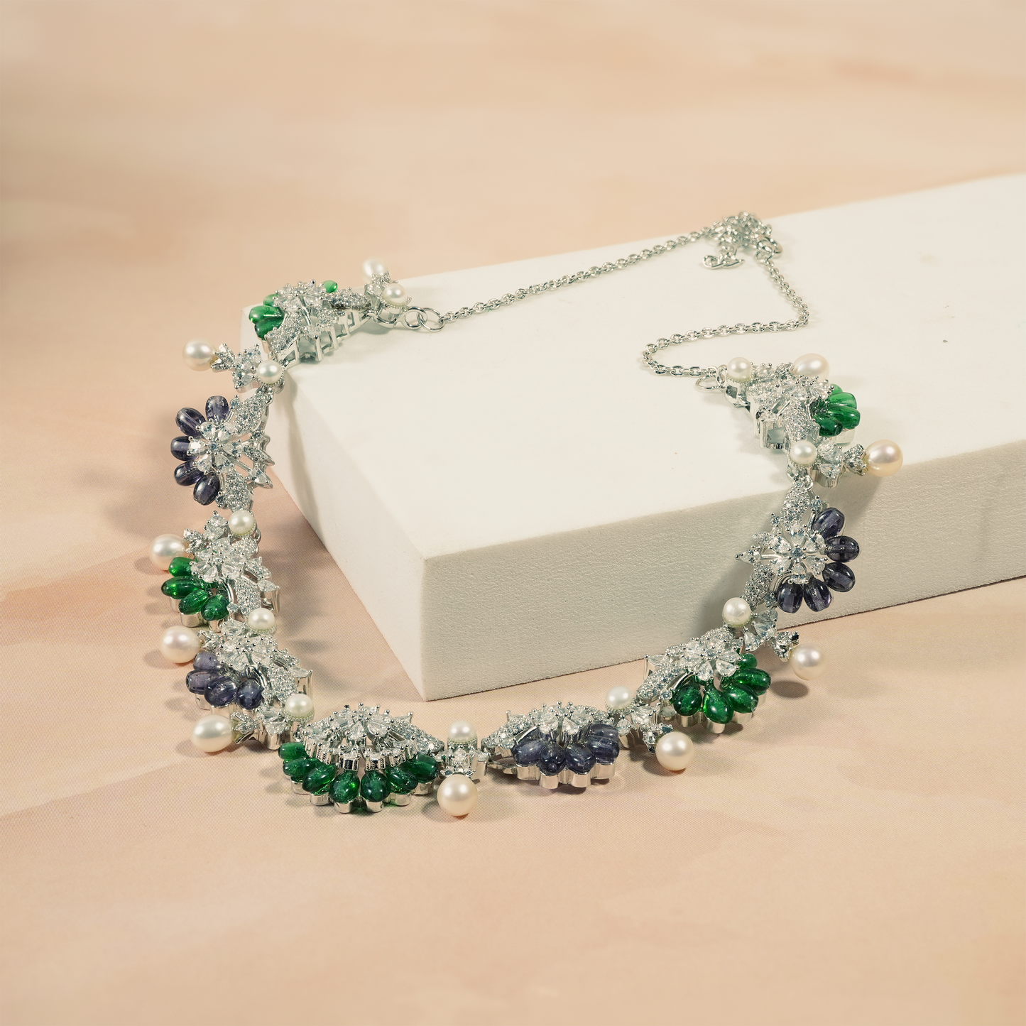 Green Pearl Floral Necklace Set
