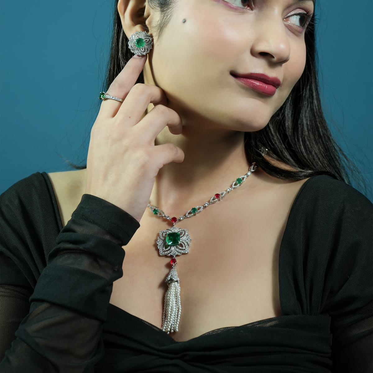 Green Red Stone Necklace Set