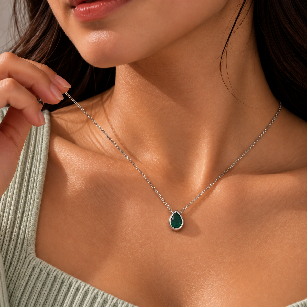 925 Silver Green Quartz Teardrop Chain Pendant