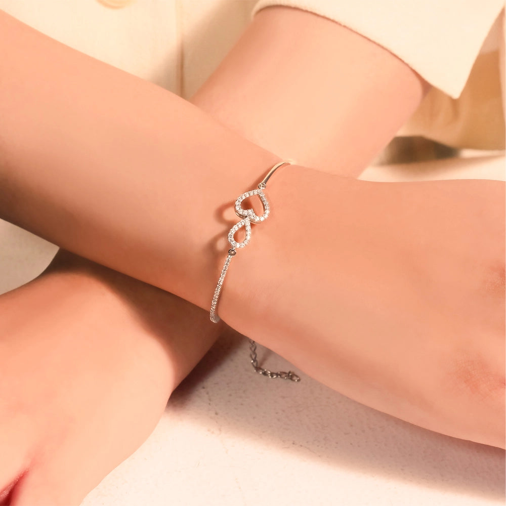 Twin Hearts – Adjustable Silver Bracelet