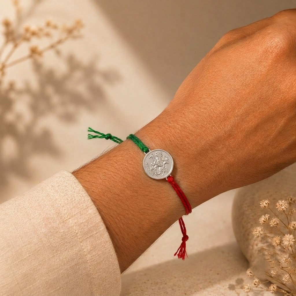 Handmade Chhatrapati Shivaji Maharaj Coin Rakhi Green & Red Thread Raksha Bandhan Silver Rakhi