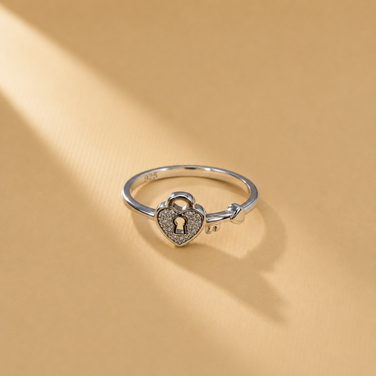 Love & Promise 925 Sterling Silver Heart Lock Statement Ring