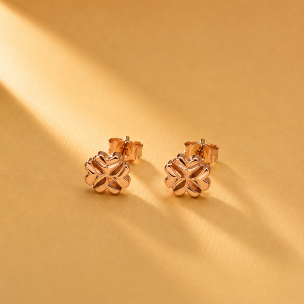 925 Sterling Silver Clover Flower with Moissanite | Elegant Everyday Stud Earrings