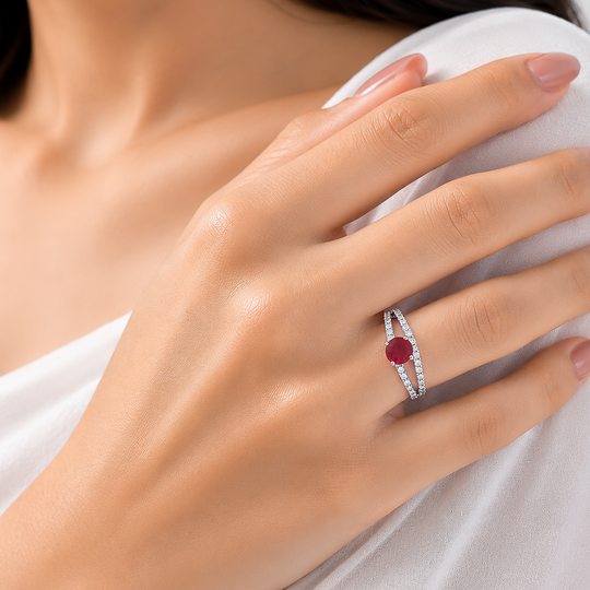 Emera Ruby Ring Silver