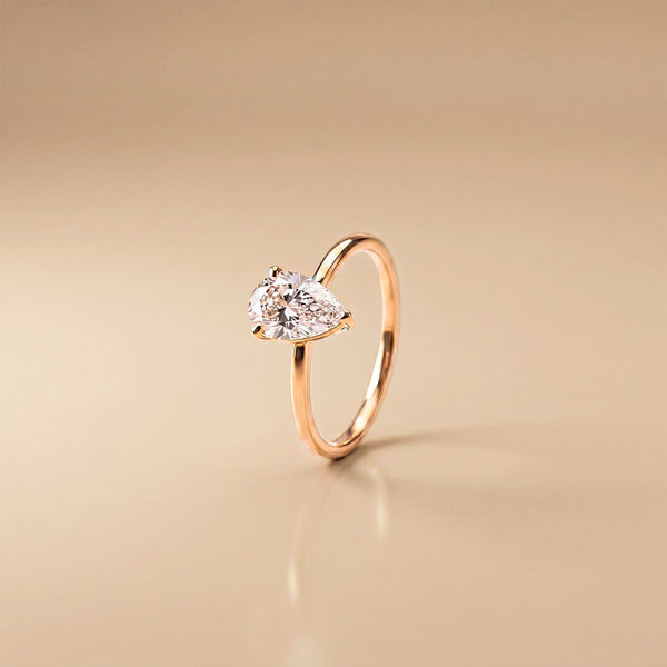 1.54ct Pear-Cut Lab-Grown Diamond Engagements Ring